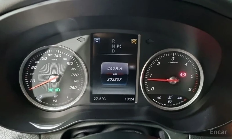 Mercedes-Benz GLC 220, снимка 8 - Автомобили и джипове - 52819487