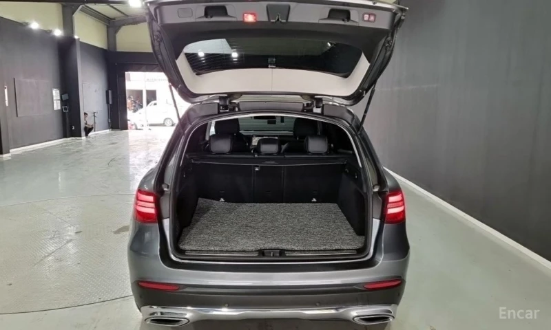 Mercedes-Benz GLC 220, снимка 12 - Автомобили и джипове - 52819487