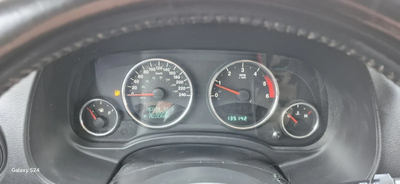 Jeep Compass 2.2D 4x4 Evro 5, снимка 13 - Автомобили и джипове - 53033880