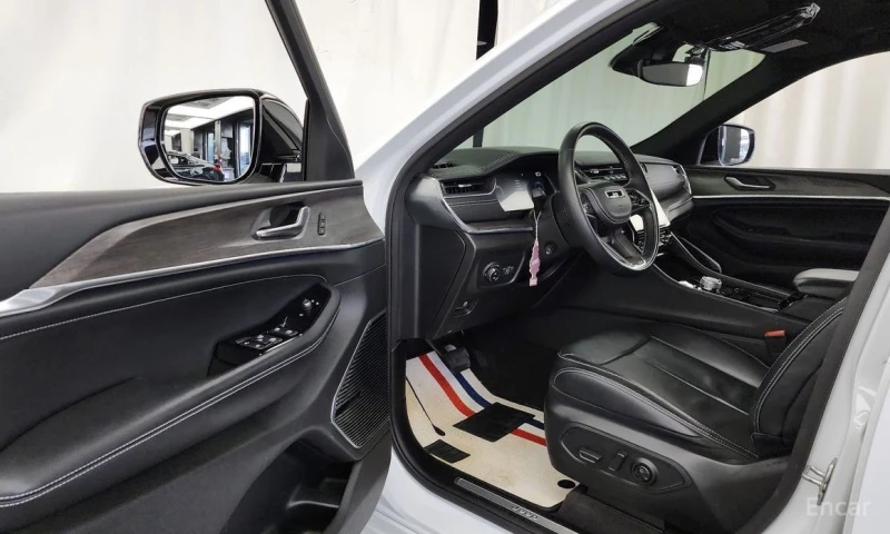 Jeep Cherokee, снимка 10 - Автомобили и джипове - 53053640