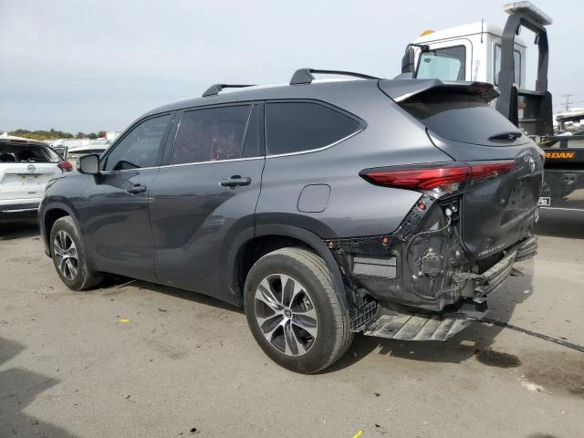 Toyota Highlander 2022 TOYOTA HIGHLANDER XLE, снимка 4 - Автомобили и джипове - 48381389