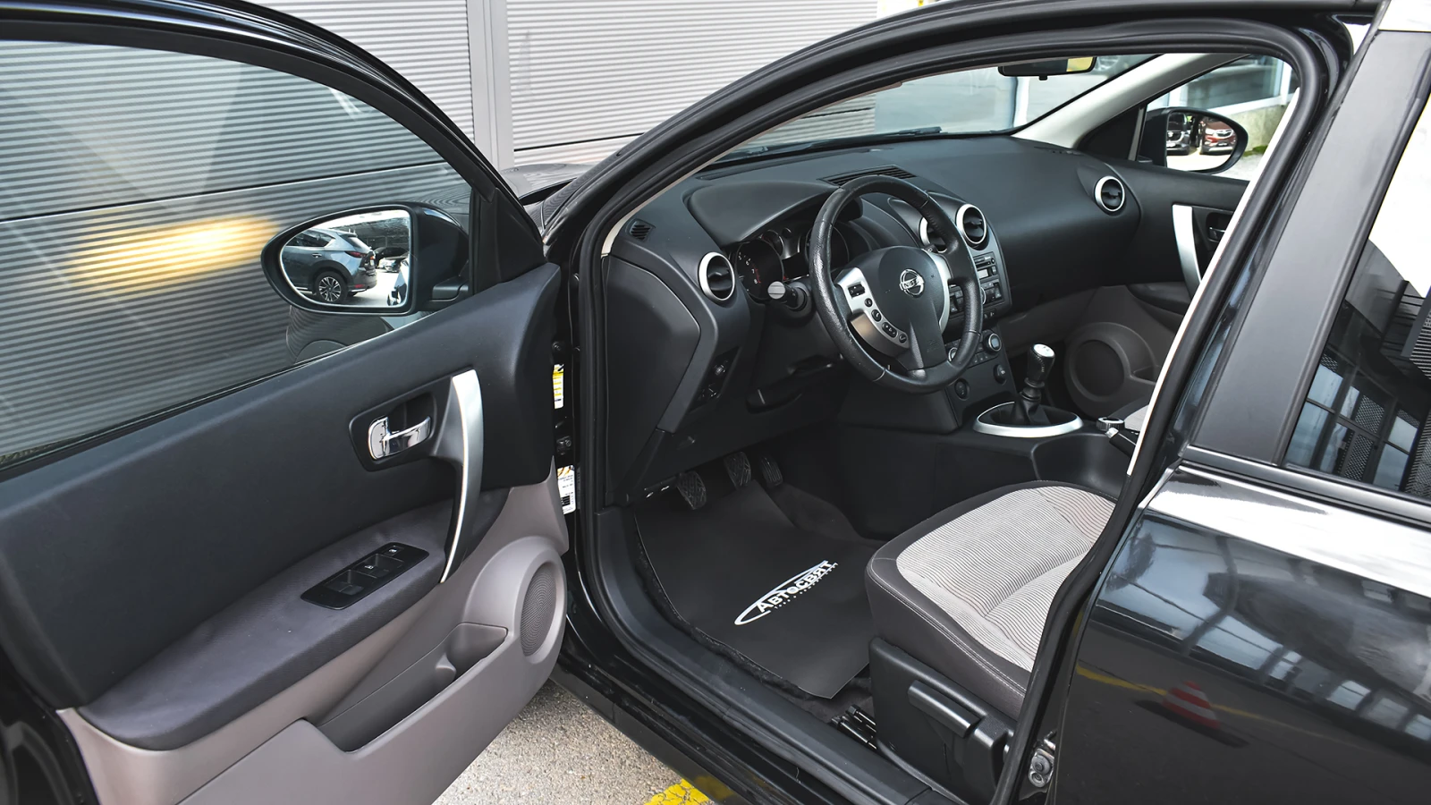 Nissan Qashqai + 2 2.0i 4x4 LPG - изображение 8