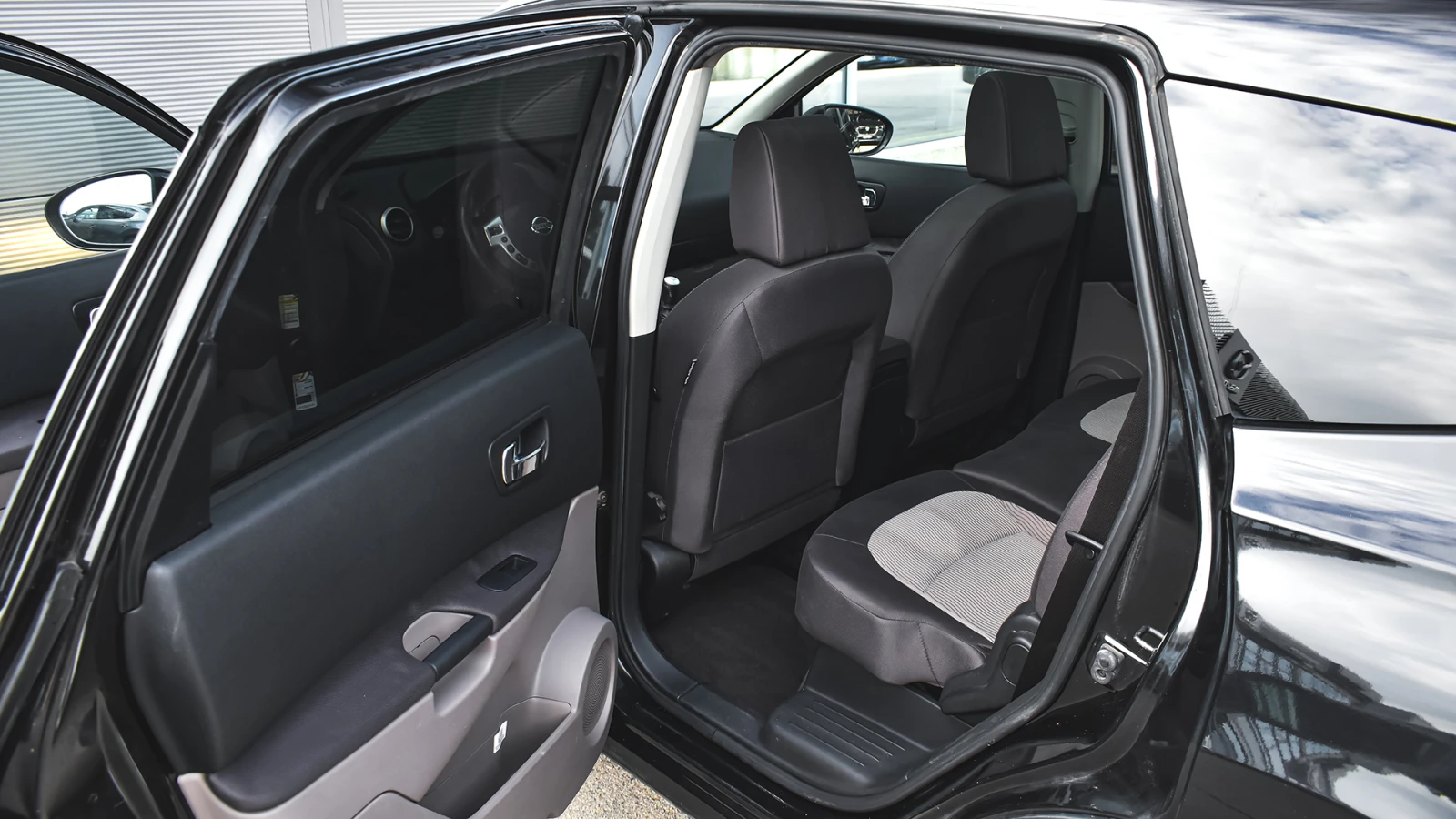 Nissan Qashqai + 2 2.0i 4x4 LPG - изображение 9