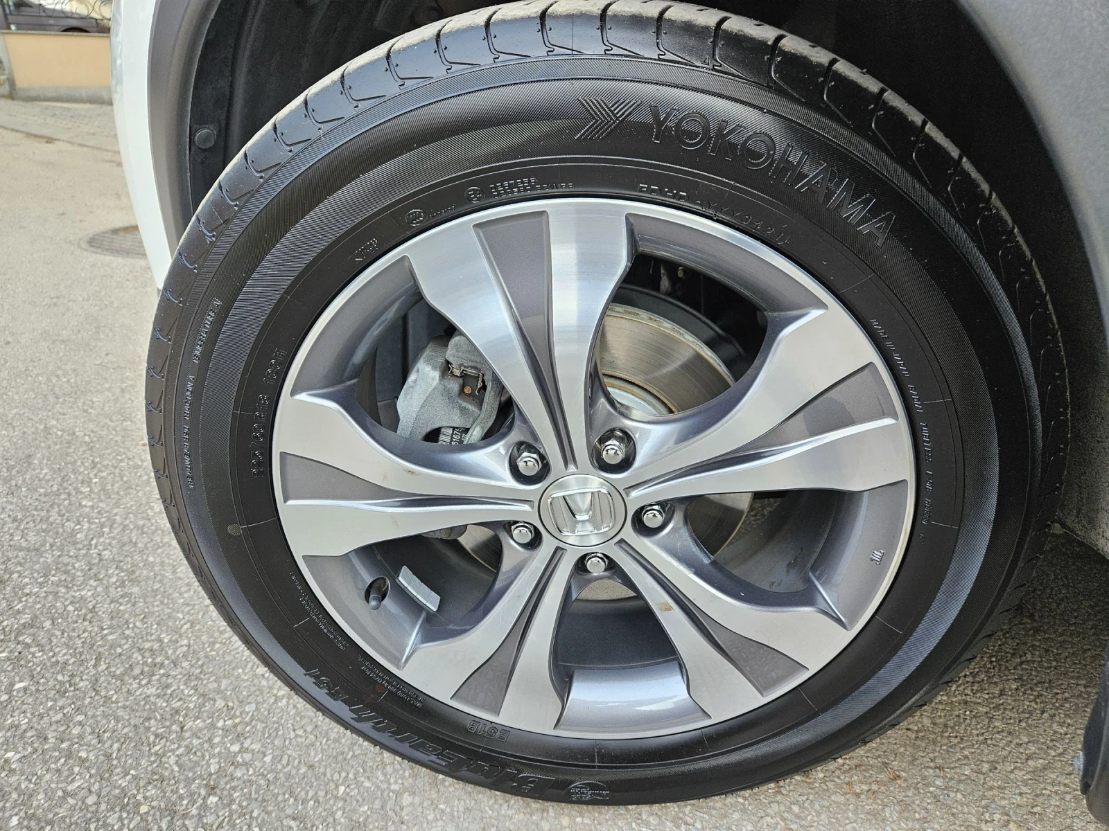 Honda Cr-v 2.0 i 155PS 4x4 8 ГУМИ С ДЖАНТИ WHITE PEARL, снимка 14 - Автомобили и джипове - 53768964