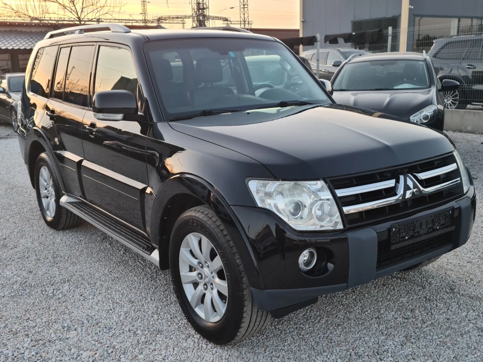 Mitsubishi Pajero 3.2, снимка 3 - Автомобили и джипове - 53894756