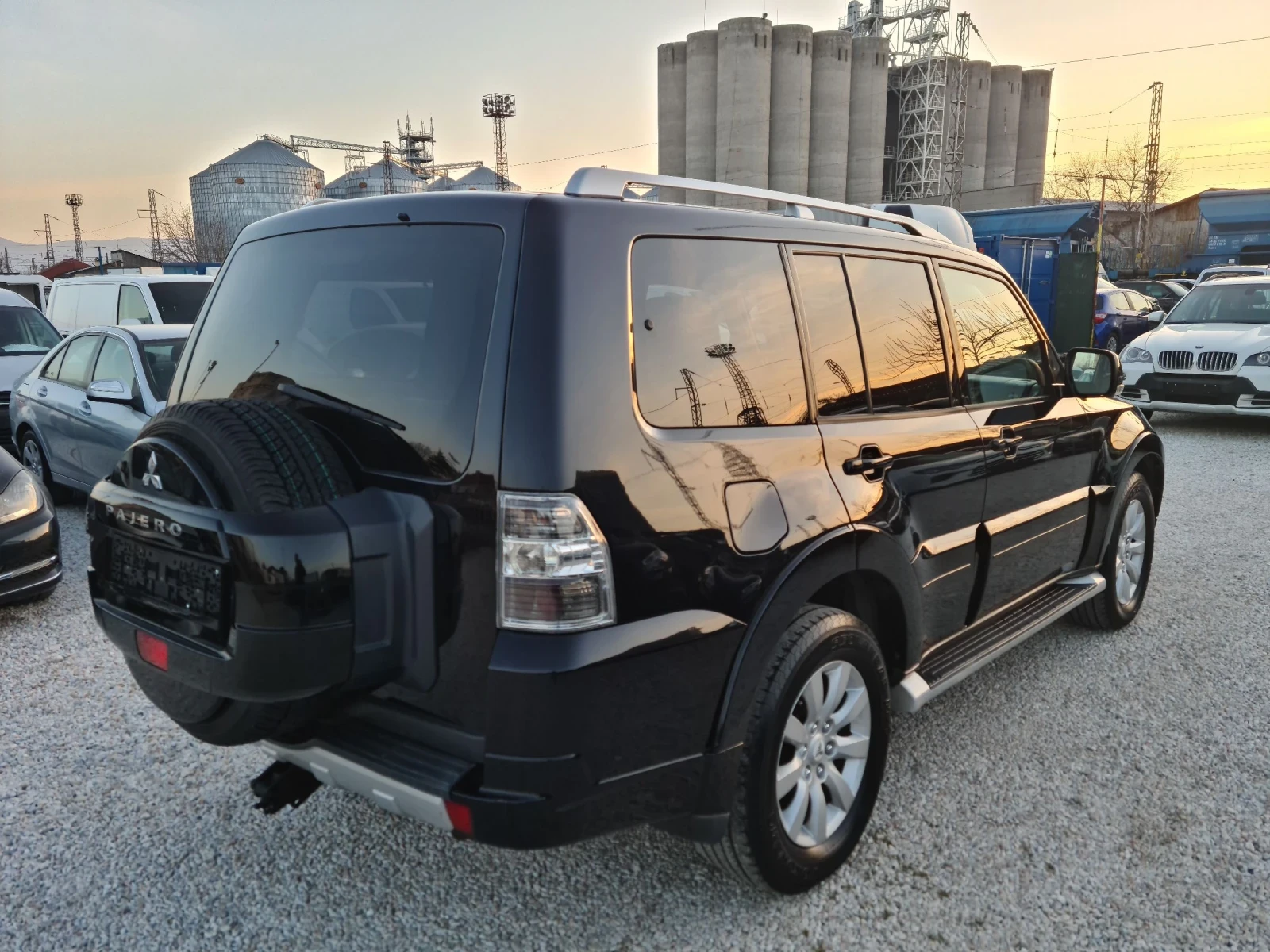 Mitsubishi Pajero 3.2, снимка 5 - Автомобили и джипове - 53894756