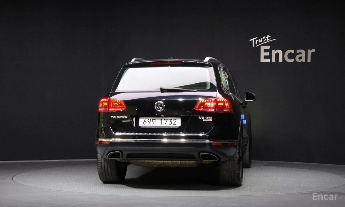 VW Touareg, снимка 4 - Автомобили и джипове - 53894349