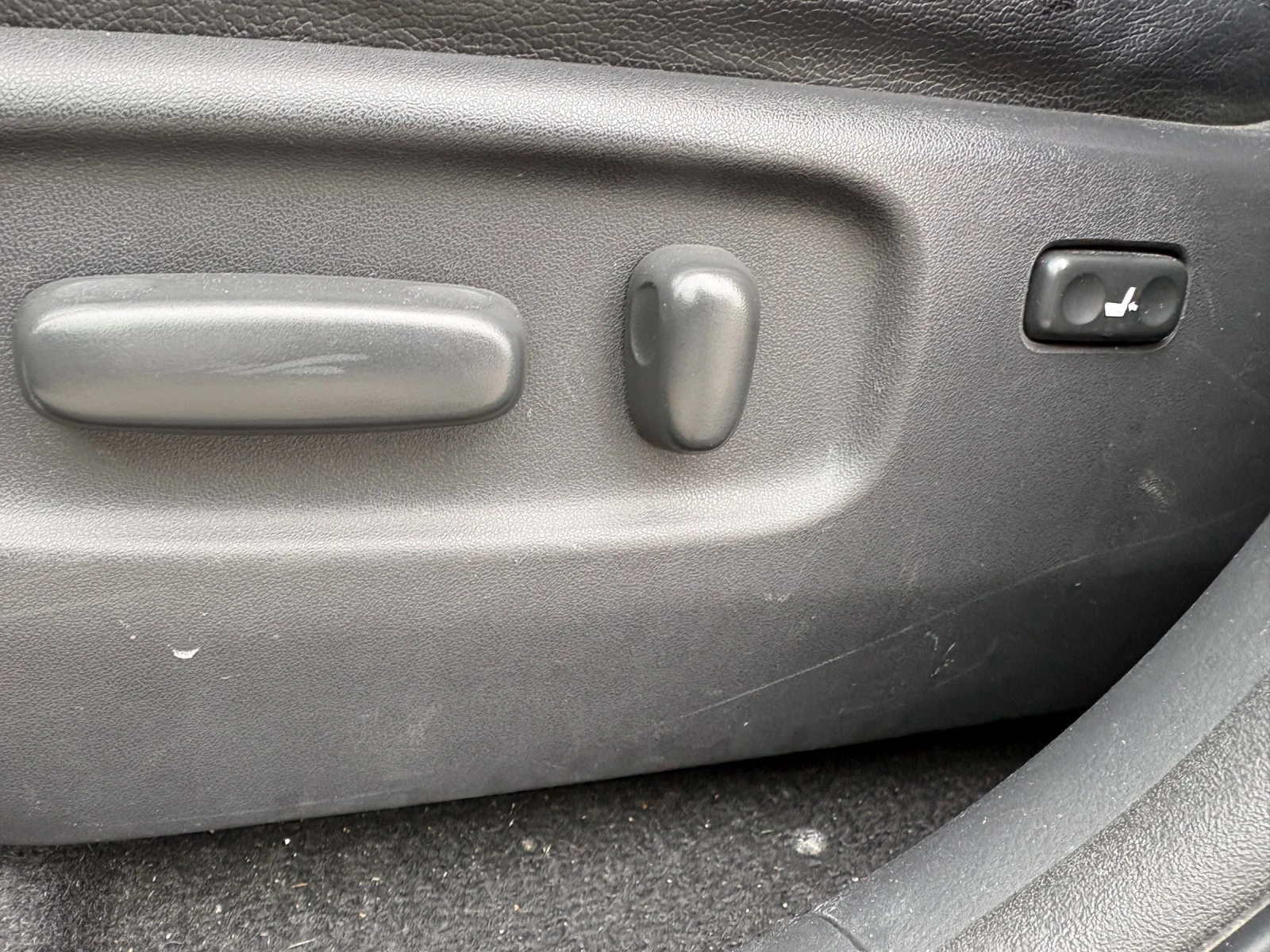 Toyota Rav4 2.2D* ЛИЗИНГ* БАРТЕР, снимка 12 - Автомобили и джипове - 54215526