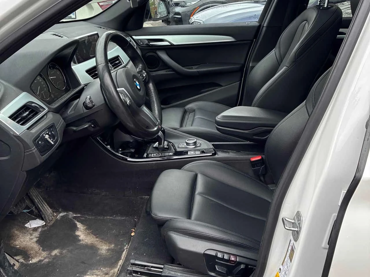 BMW X1 * xDrive28i * PANORAMA* ПОДГРЕВИ* ВИДЕО, снимка 12 - Автомобили и джипове - 54573026