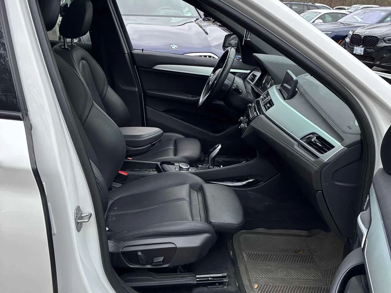 BMW X1 * xDrive28i * PANORAMA* ПОДГРЕВИ* ВИДЕО, снимка 17 - Автомобили и джипове - 54573026
