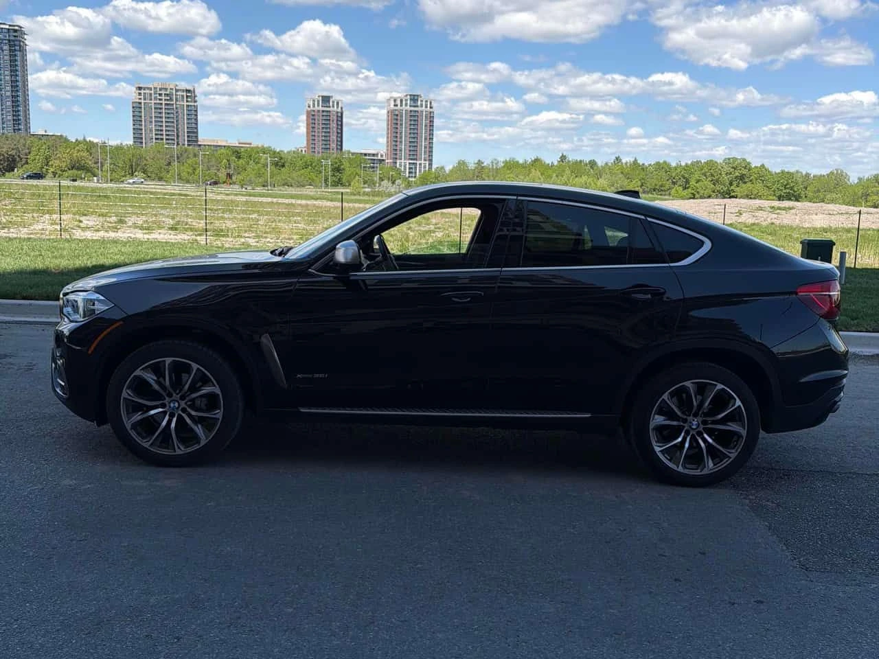 BMW X6 * XDRIVE35I * ПАНО * H/K * ПОДГРЕВИ * CARFAX, снимка 2 - Автомобили и джипове - 54743187