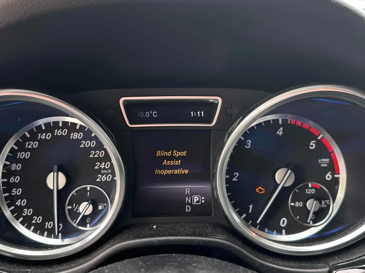 Mercedes-Benz ML 350 АМГ ПАКЕТ/BlueTEC/ПОДГРЕВ/ПАНО/CARFAX/ФИНАНСИРАНЕ, снимка 8 - Автомобили и джипове - 55040523