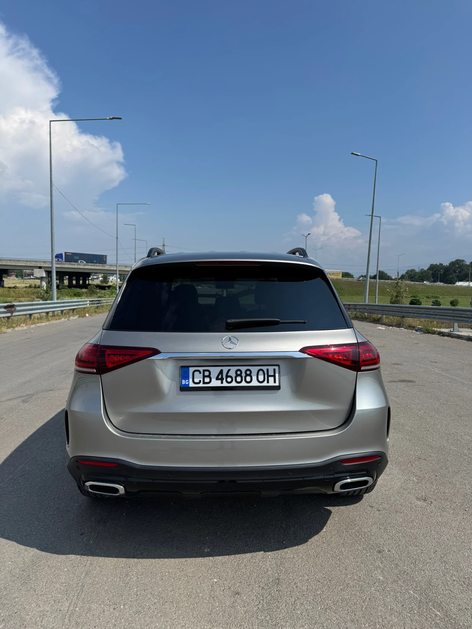 Mercedes-Benz GLE 400 400d SUV/4matic/AMG/multibeam, снимка 9 - Автомобили и джипове - 55354232