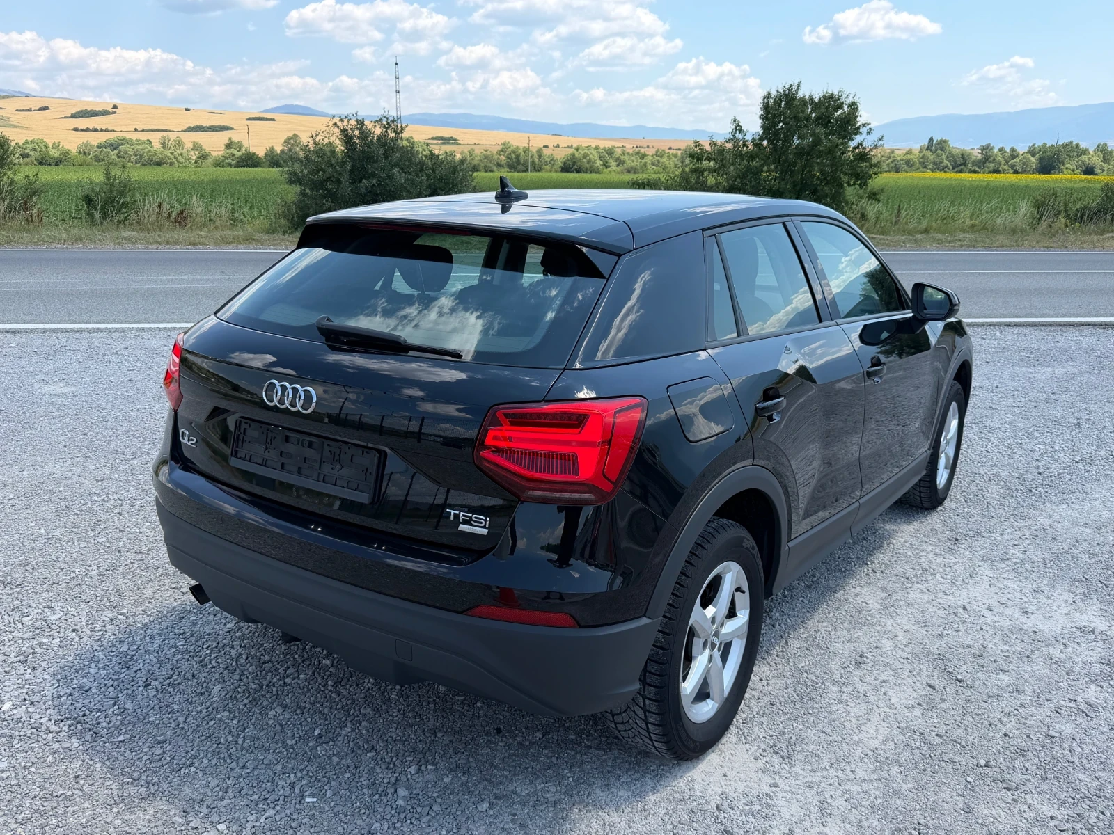 Audi Q2 1.0TFSI NAVI LED SERVICE BOOK EURO 6 TUV, снимка 6 - Автомобили и джипове - 55225125