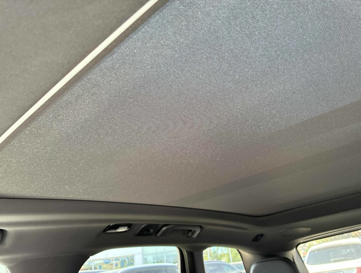 Volvo XC60 B6* R-desing* AWD* * Mild Hybrid* Пано* Virtual, снимка 15 - Автомобили и джипове - 56188793