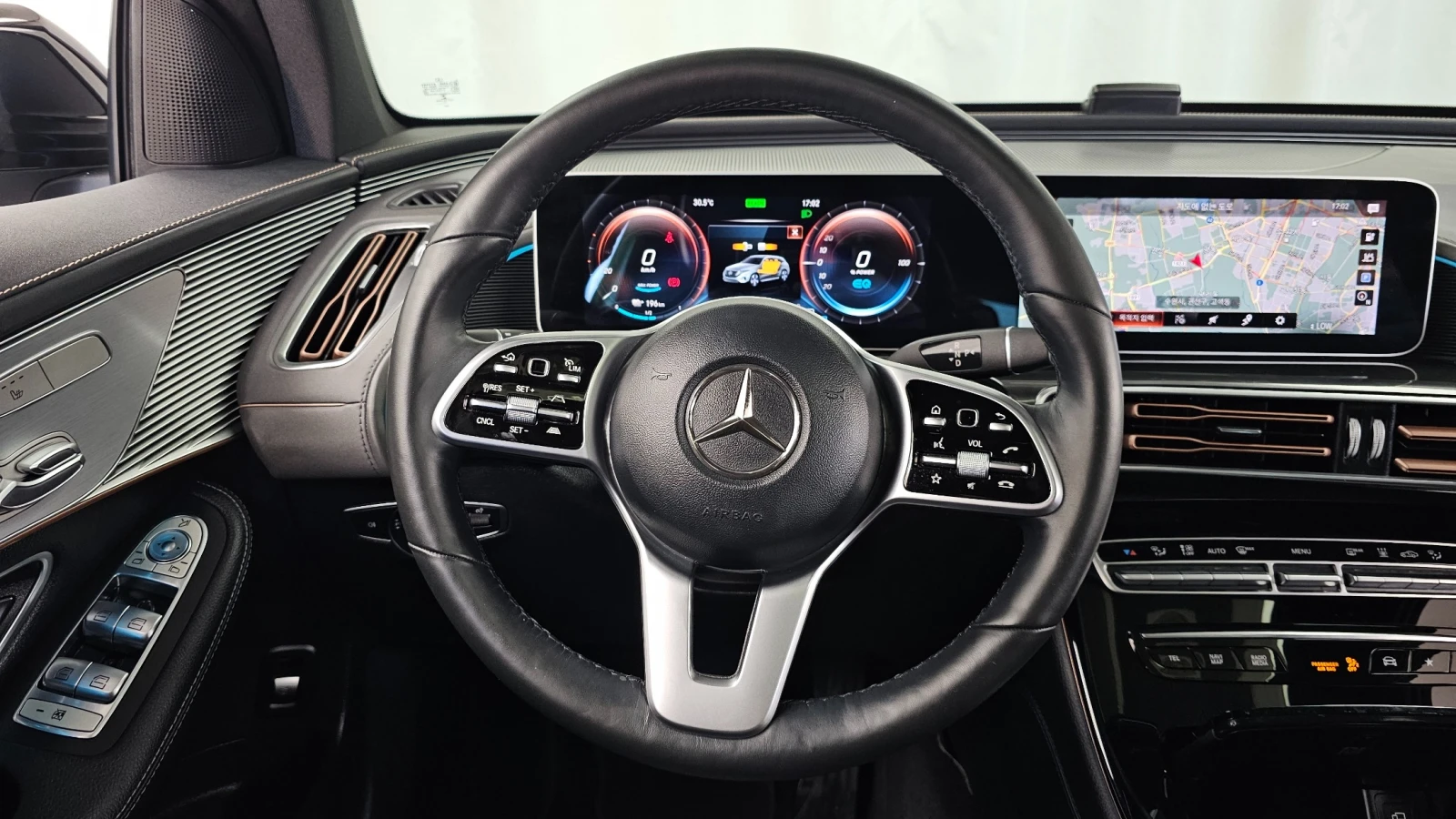 Mercedes-Benz EQC ������ ���� �� ����� | Mobile.bg � ����������� 7