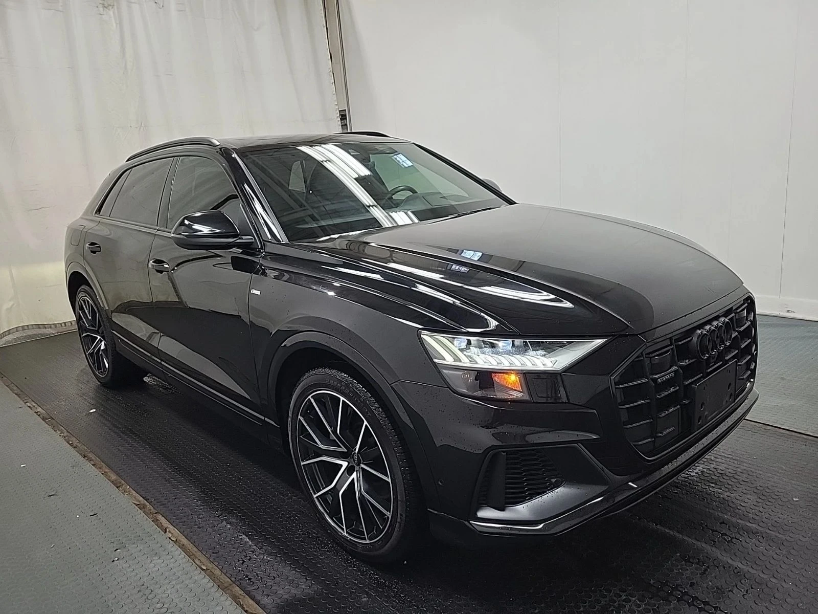 Audi Q8, снимка 2 - Автомобили и джипове - 56729088
