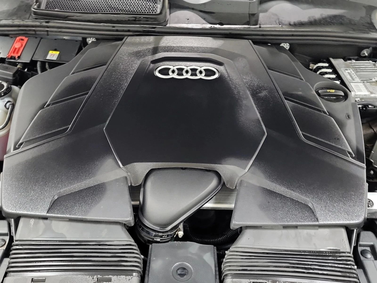 Audi Q8, снимка 17 - Автомобили и джипове - 56729088
