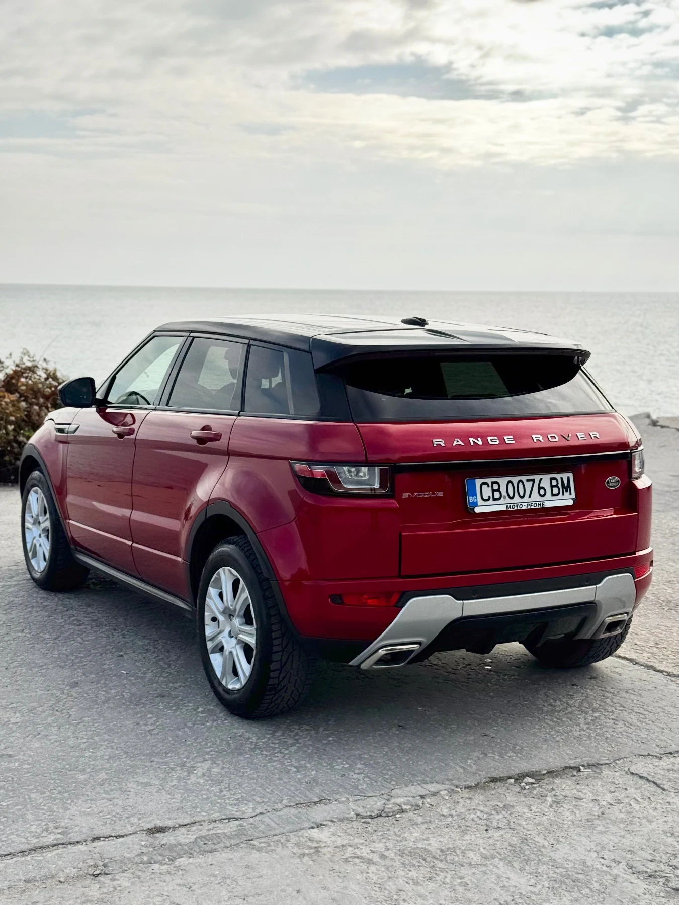 Land Rover Range Rover Evoque 2.0TD4, снимка 3 - Автомобили и джипове - 56746895