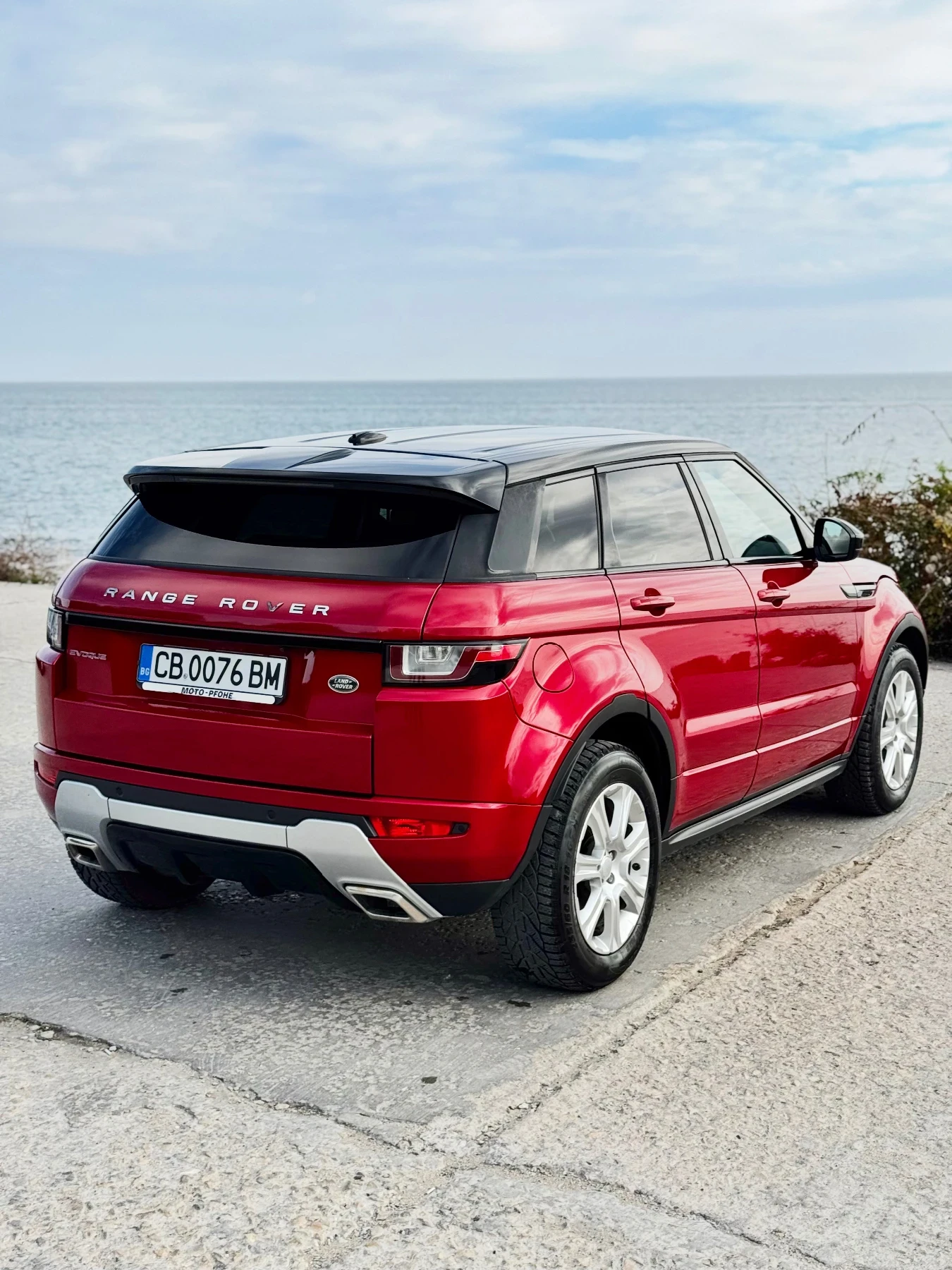 Land Rover Range Rover Evoque 2.0TD4, снимка 4 - Автомобили и джипове - 56746895