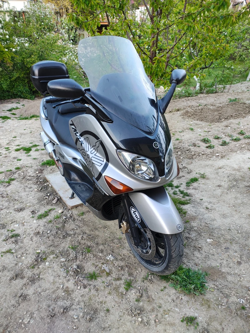Yamaha T-max
