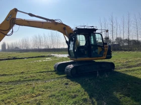 Багер JCB JS130LC, снимка 2