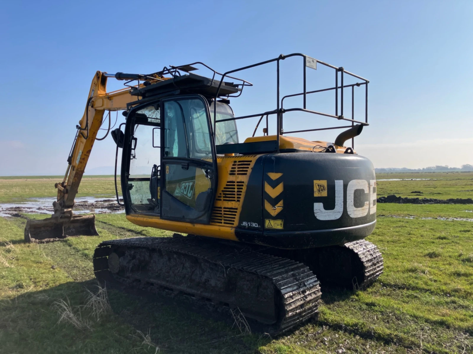 Багер JCB JS130LC, снимка 4 - Индустриална техника - 54746025