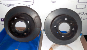 Спирачни дискове за Nissan Almera N16 , снимка 1 - Части - 45985042