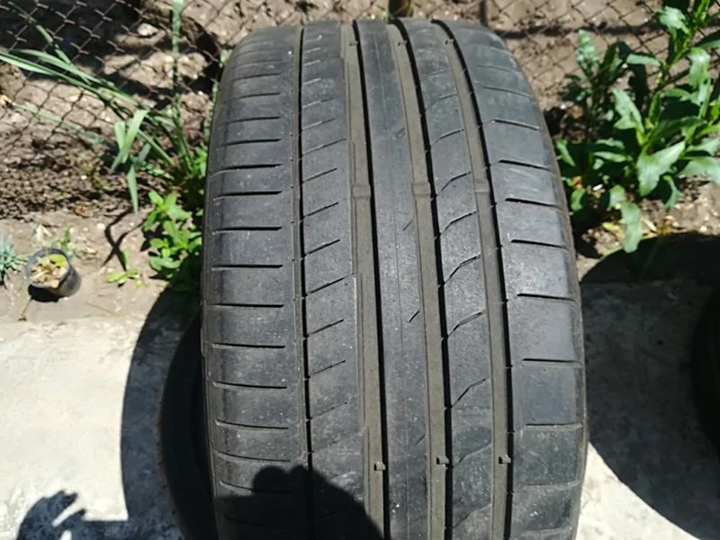 Гуми Летни 255/35R19, снимка 1 - Гуми и джанти - 21670353