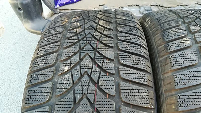 Гуми Зимни 245/40R18, снимка 3 - Гуми и джанти - 25600324