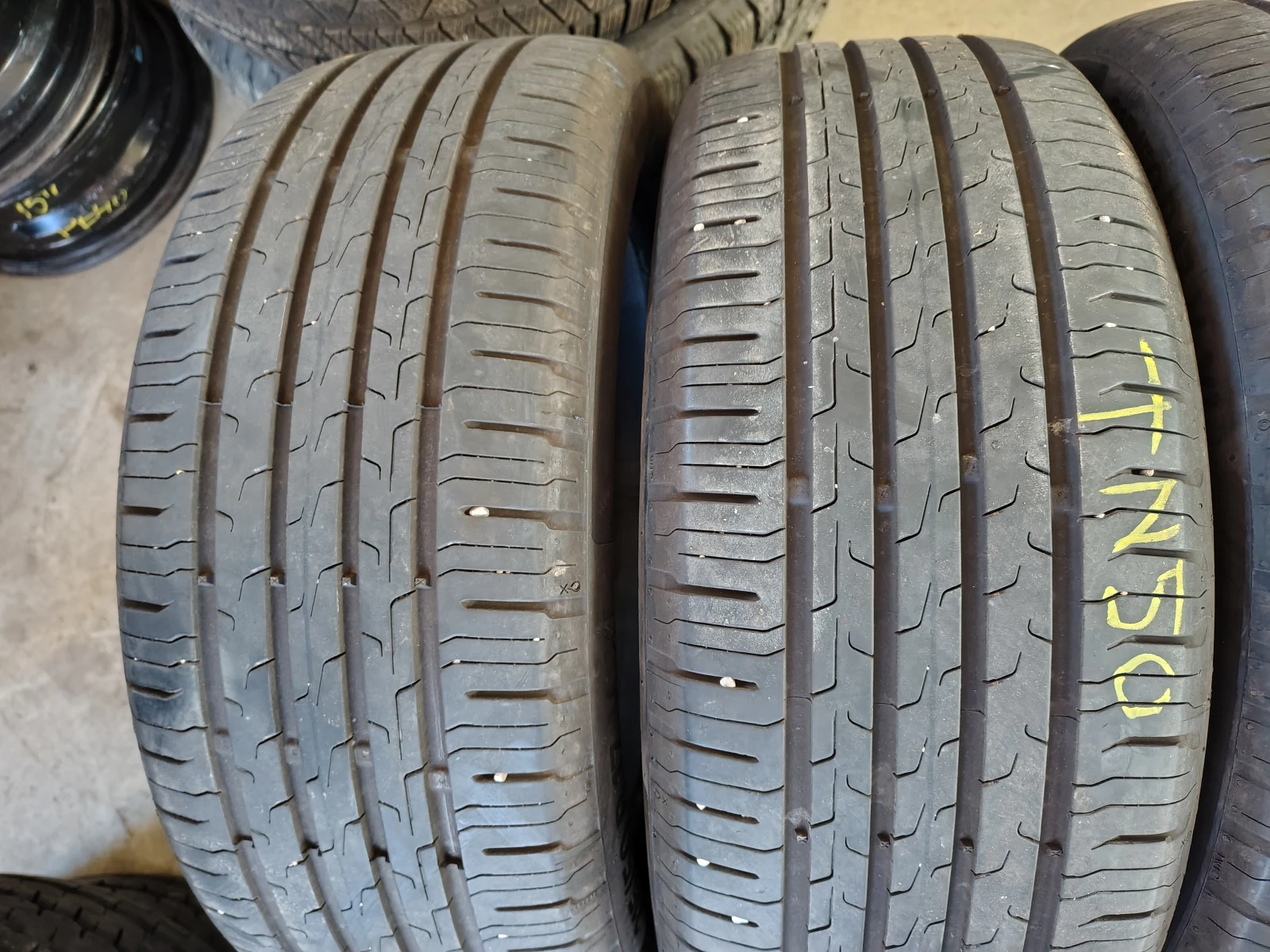 Гуми Летни 215/50R17, снимка 2 - Гуми и джанти - 53746752