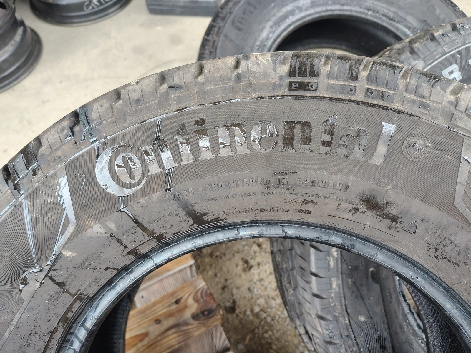 Гуми Летни 225/75R16, снимка 5 - Гуми и джанти - 55841235