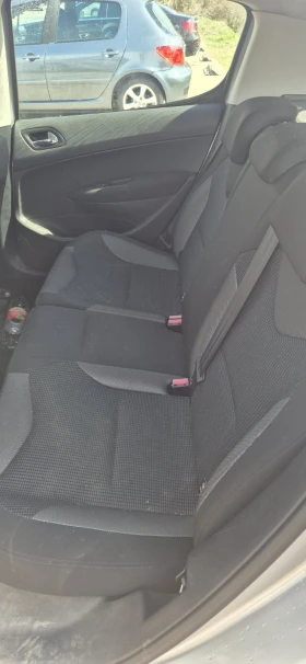 Peugeot 308 Лек, снимка 9
