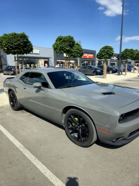 Dodge Challenger 3.6 SXT Plus V6, снимка 6