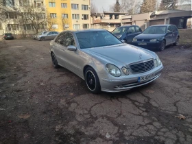 Mercedes-Benz E 220, снимка 3