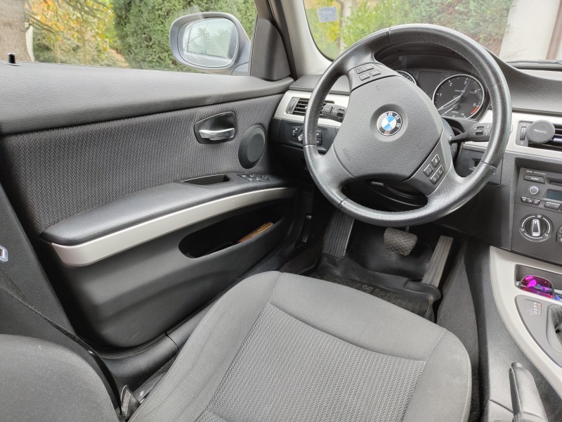 BMW 318 E90, снимка 8 - Автомобили и джипове - 44561705
