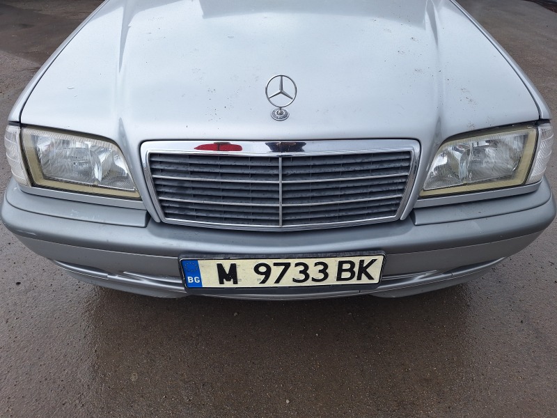 Mercedes-Benz C 220 CDI, снимка 2 - Автомобили и джипове - 45969007