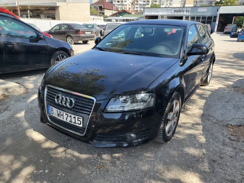 Audi A3 1.6 TDI Avtomat , снимка 8 - Автомобили и джипове - 47287852