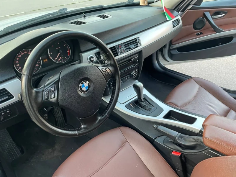 BMW 320, снимка 4 - Автомобили и джипове - 47338026