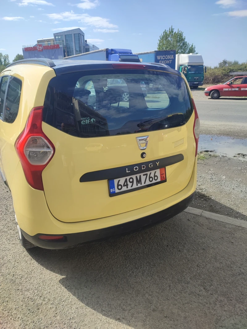 Dacia Lodgy 1.5dci, снимка 3 - Автомобили и джипове - 49600703