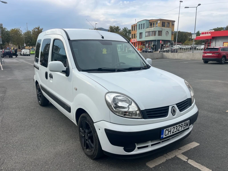 Renault Kangoo КАТО НОВО , снимка 1 - Автомобили и джипове - 47525170