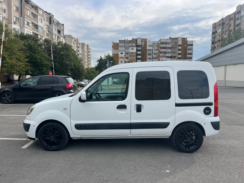 Renault Kangoo КАТО НОВО , снимка 7 - Автомобили и джипове - 47525170