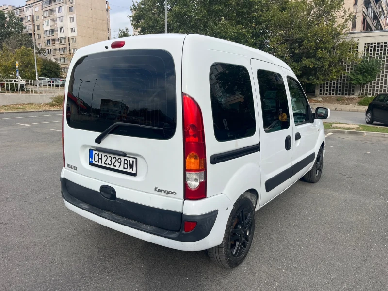 Renault Kangoo КАТО НОВО , снимка 4 - Автомобили и джипове - 47525170