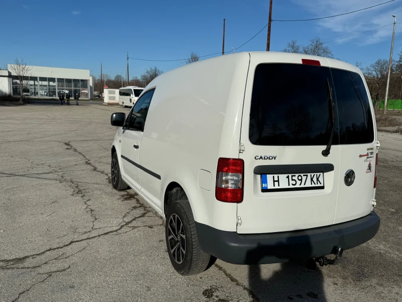 VW Caddy, снимка 10 - Автомобили и джипове - 48601592