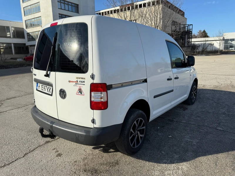 VW Caddy, снимка 7 - Автомобили и джипове - 48601592