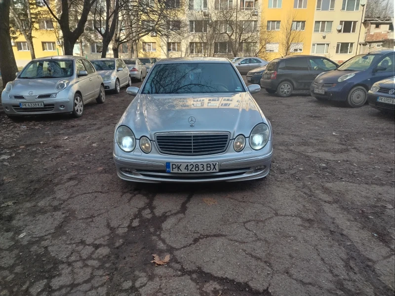 Mercedes-Benz E 220, снимка 2 - Автомобили и джипове - 48933712