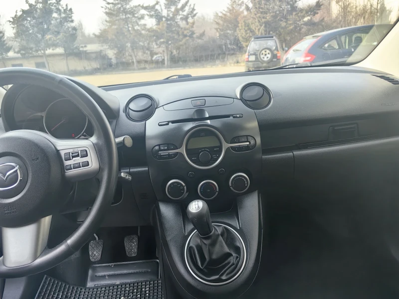 Mazda 2 1.3 -75к.с.  ГЕРМАНИЯ, снимка 10 - Автомобили и джипове - 49349221