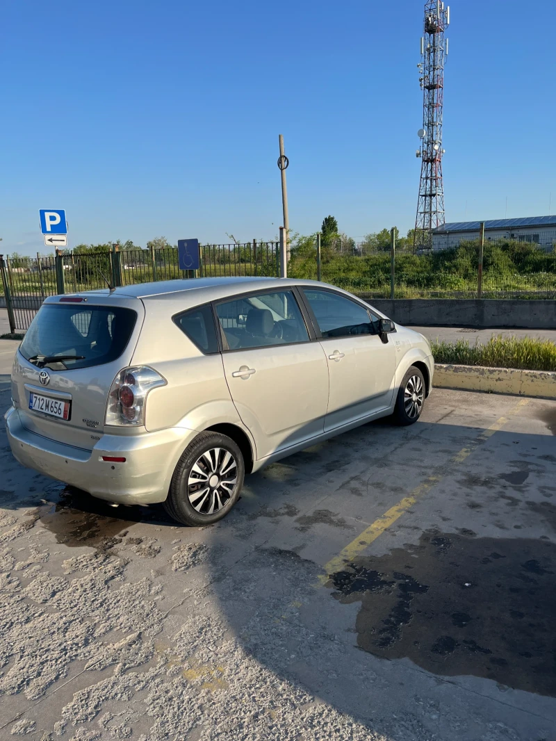 Toyota Corolla verso &#127470;&#127481; 2.2 D-4D  121000 км. + carverti, снимка 8 - Автомобили и джипове - 51448349
