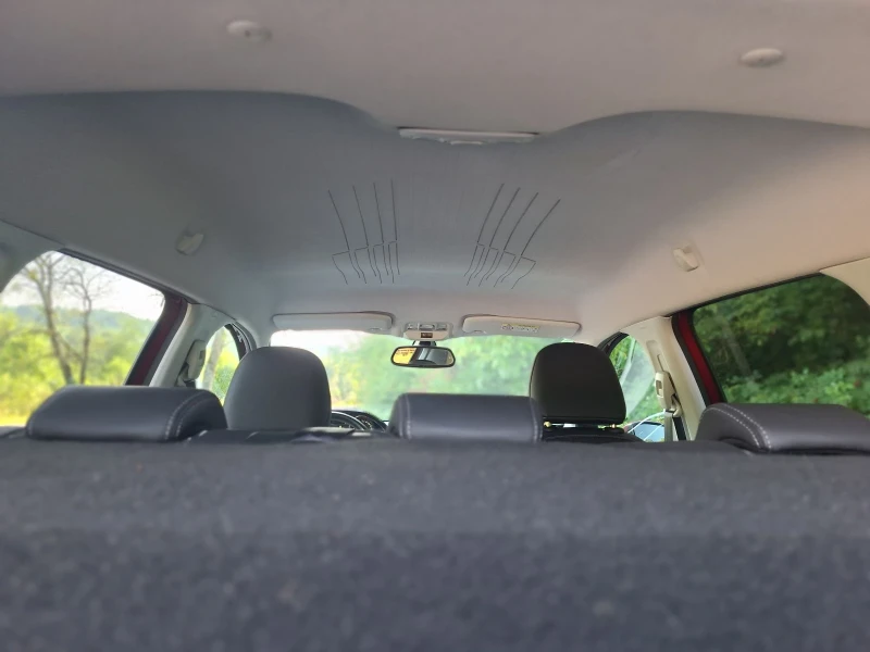 Peugeot 2008 1.6 hdi автоматик, снимка 12 - Автомобили и джипове - 51455171