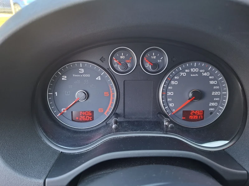 Audi A3 1.6 . TDI. 90кс.  ТОП, снимка 9 - Автомобили и джипове - 52175701